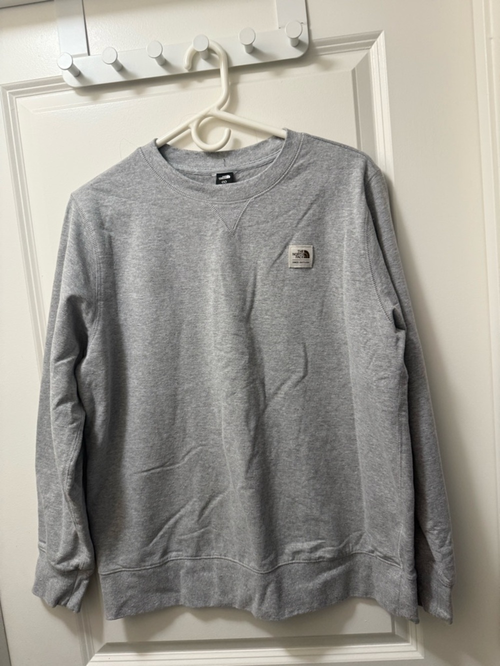 The North Face Men’s Crewneck Sweatshirt - Light Gray